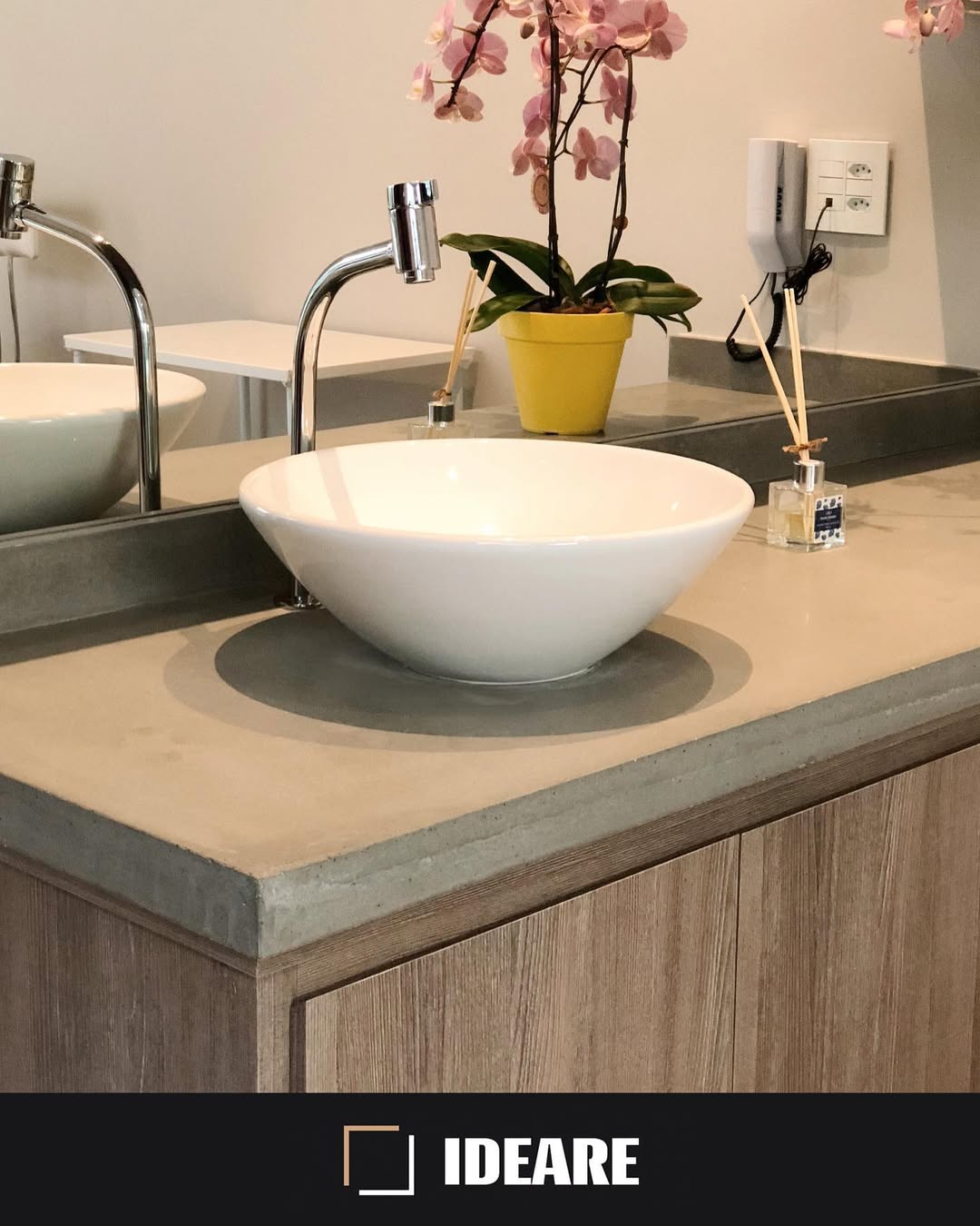 Elemento Metálico Decorativo